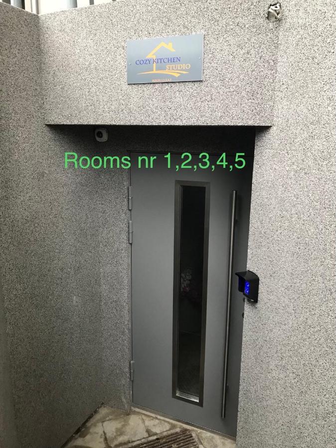 Liivalaia 40 Cozy Kitchen Studio 塔林 外观 照片
